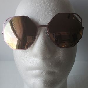 XLUMIO Lady UV400 Mirror Sun Glasses Women Cat Eye  Hexagon Polygon Shape.